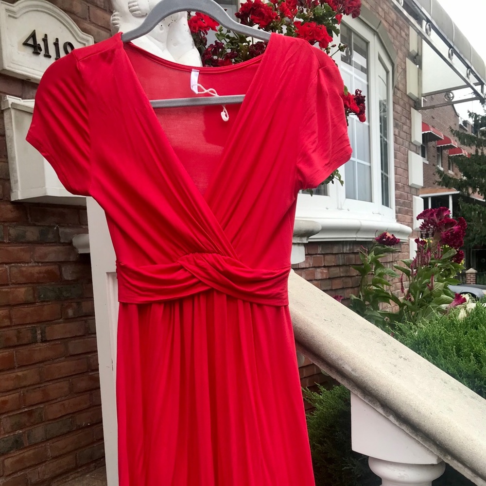 PinkBlush Maternity Dress Size Small NWT!